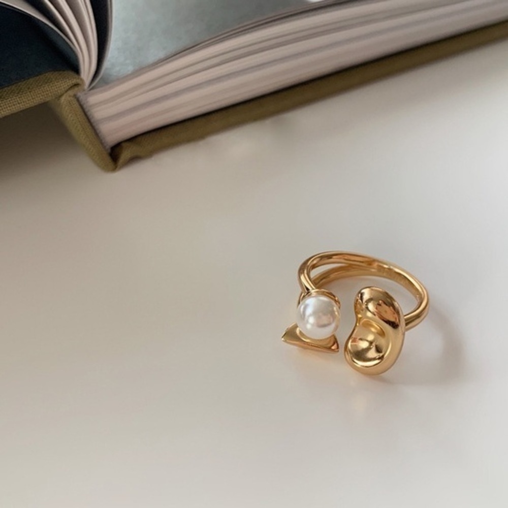 NEW Gold & Pearl Adjustable Statement Ring - Picture 7 of 8